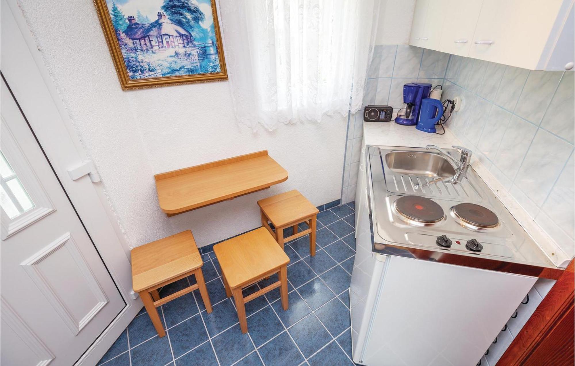 1 Bedroom Cozy Apartment In Crikvenica Exterior photo
