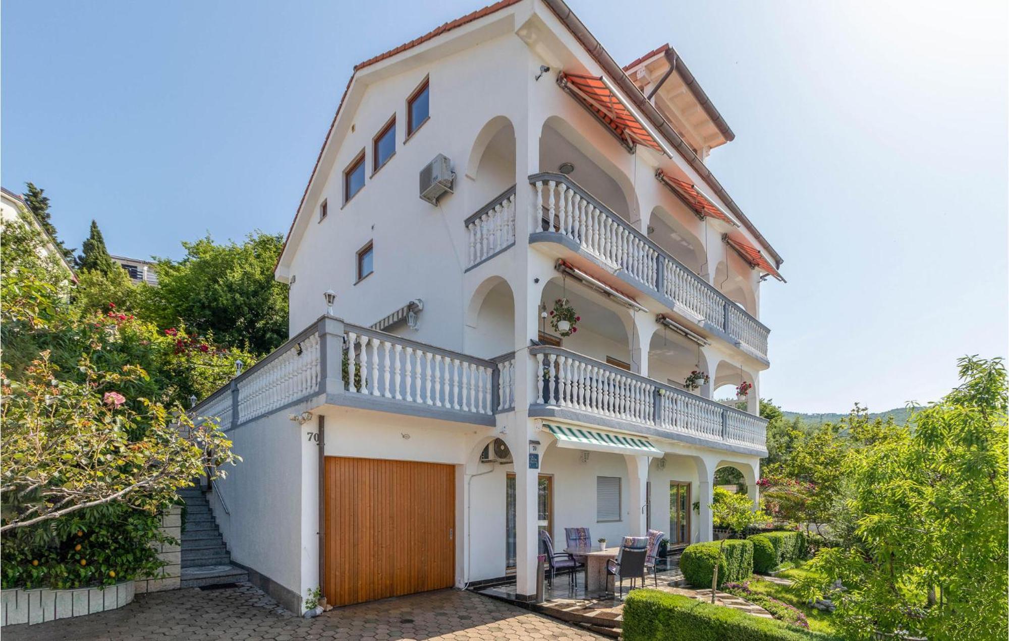 1 Bedroom Cozy Apartment In Crikvenica Exterior photo